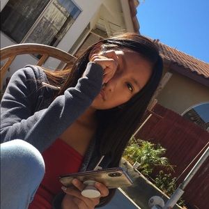 Meet your Posher, Liz